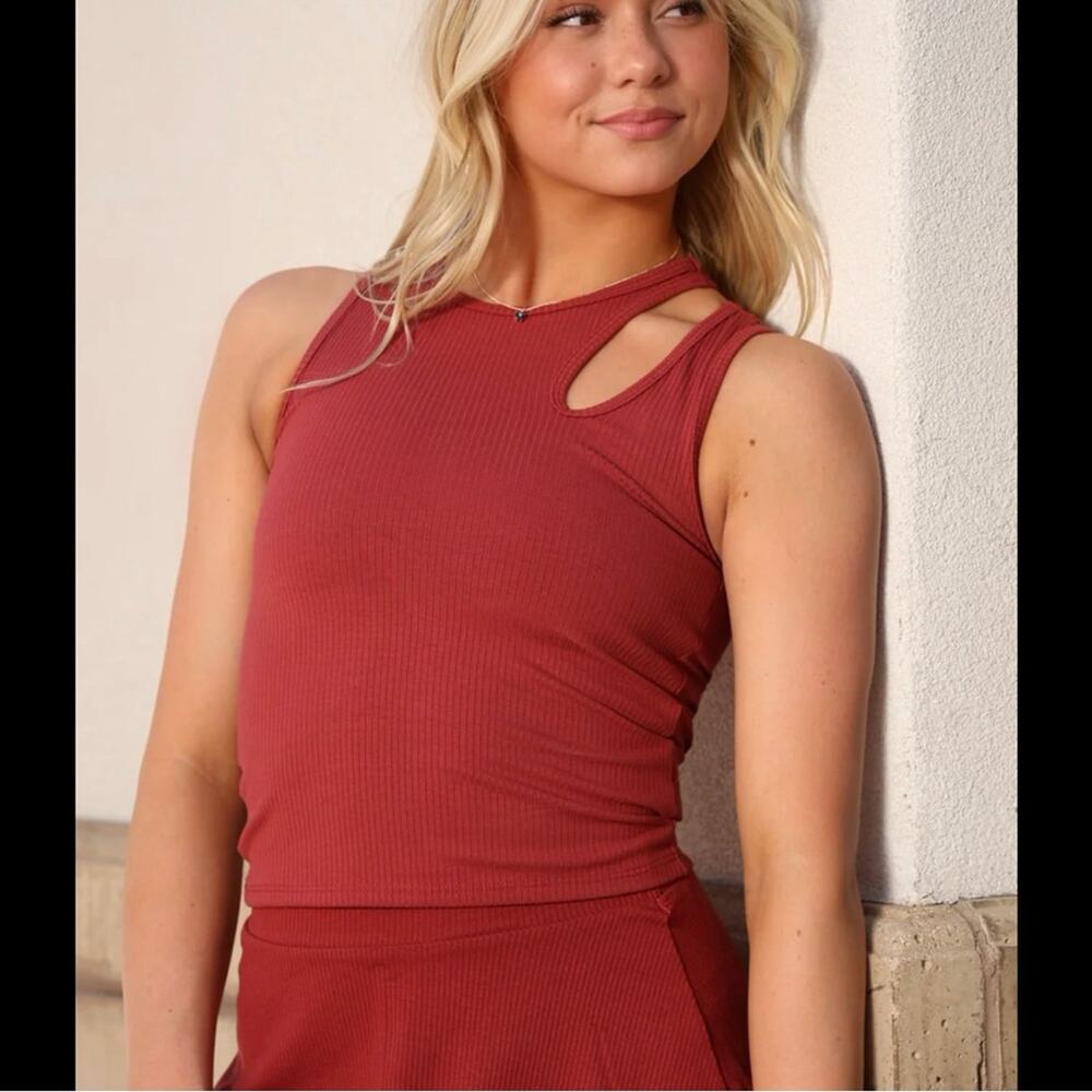 NWT Tiger Friday ribbed cutout Tank Top in brick red size child large